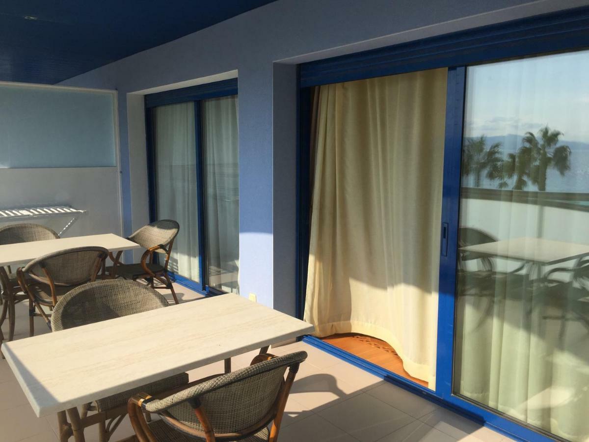 Apartamento En Playa Capellans 살루 외부 사진